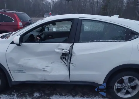 2018 Honda Hr-V Lx from USA, damaged, VIN 3CZRU6H30JM725409